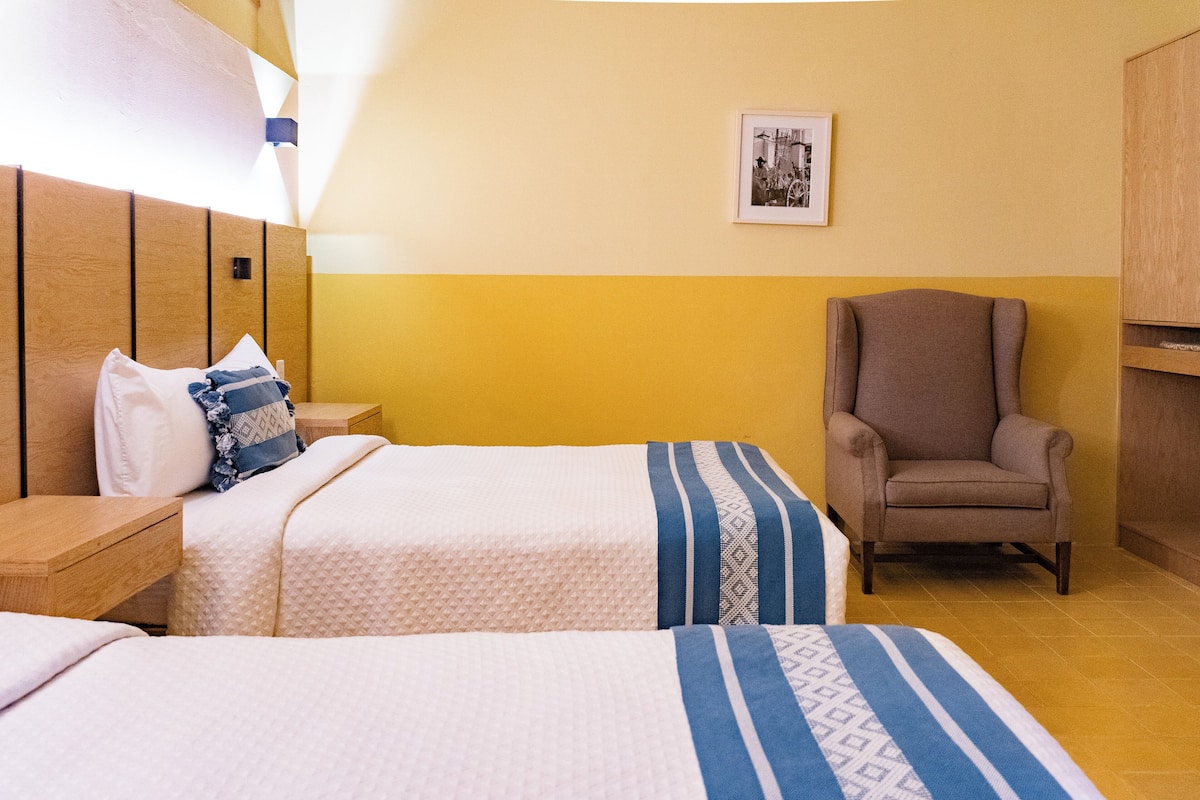 Quarto casal conforto | Ferros/tábuas de passar roupa, Wi-Fi de cortesia