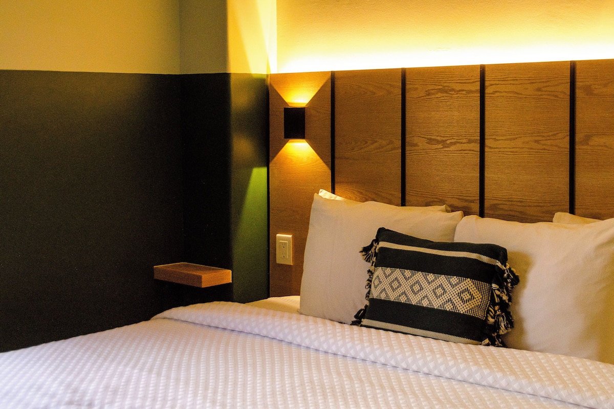 Premier Room | Free WiFi