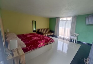 Classic Triple Room, Balcony, City View | Laptop workspace, free WiFi - Hotel Mextlitlán Tierra de Lunas (Zacatlán)