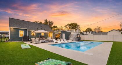 Lambeau View 🏈 | Pool · Spa 💦 | Rooftop · Fire Table 🔥 | Entertainment Room 🎉