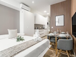 Fer et planche à repasser, Wi-Fi, draps fournis