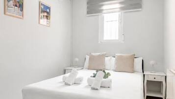 2 Schlafzimmer, BĂŒgeleisen/BĂŒgelbrett, Internetzugang, BettwĂ€sche