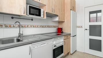 Fridge, microwave, oven, dishwasher