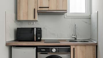 Refrigerador, microondas, horno y lavavajillas