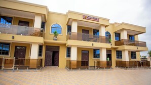 Exterior - Gateway Lodge (Tamale)