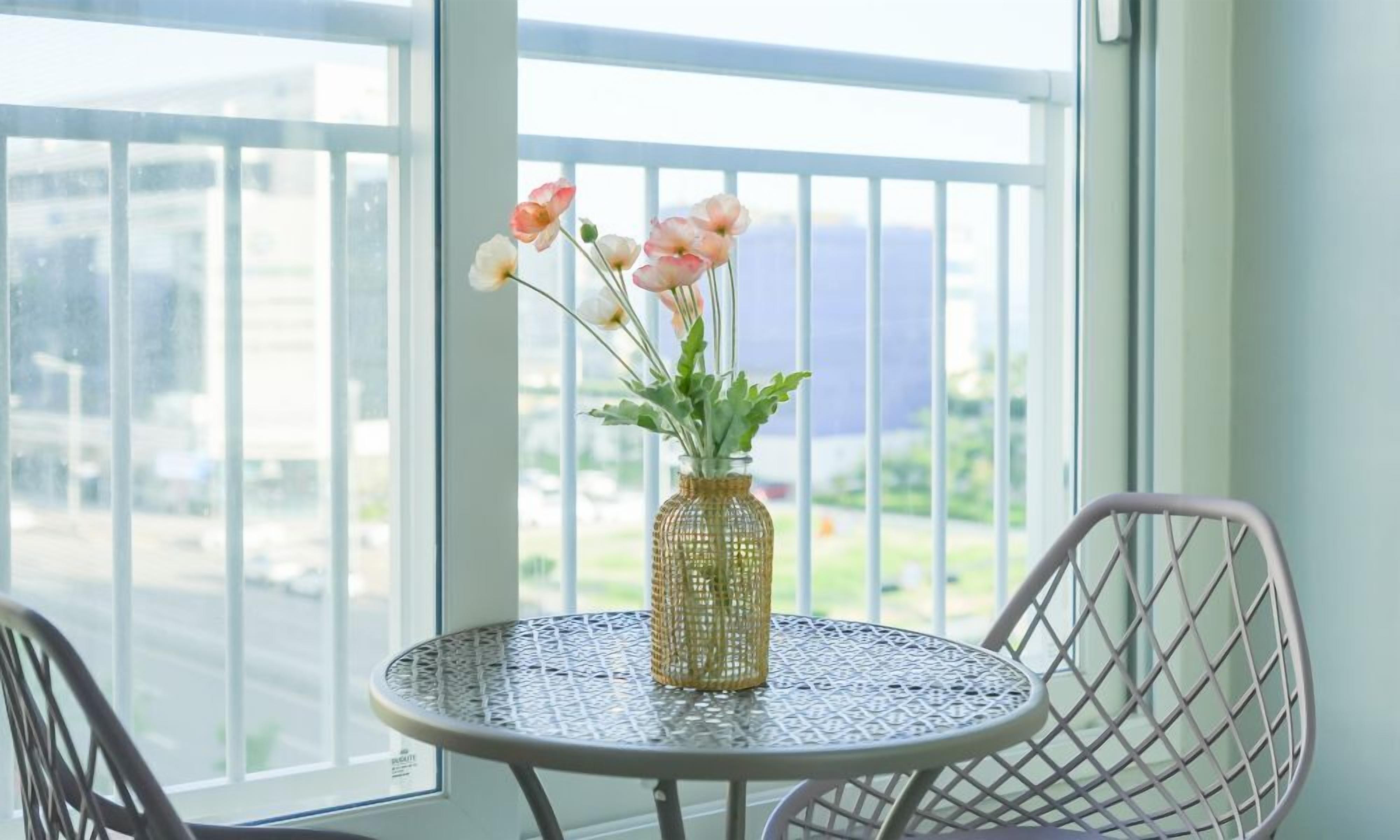 Individually decorated, individually furnished, free WiFi, bed sheets