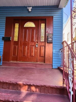 Façade de l’hébergement