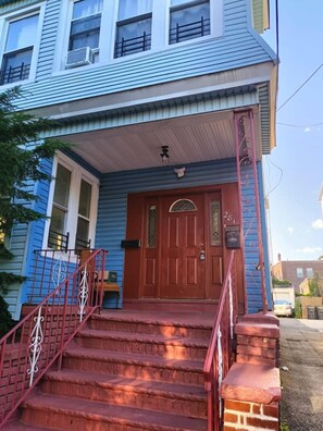 Exterior - Fada Guest House Newark NJ  Airport EWR (Newark)