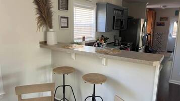 Mikrobølgeovn, ovn, kogeplade, opvaskemaskine