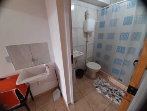 Towels, soap, toilet paper - Departamento de 1 Dormitorio (San Vicente)