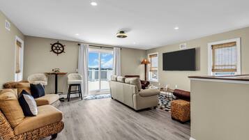 Smart-TV, Kamin, BĂŒcher