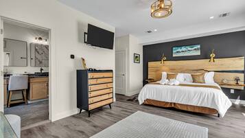 4 Schlafzimmer, BĂŒgeleisen/BĂŒgelbrett, kostenloses WLAN, BettwĂ€sche