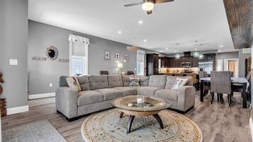 Smart-TV, Kamin, BĂŒcher