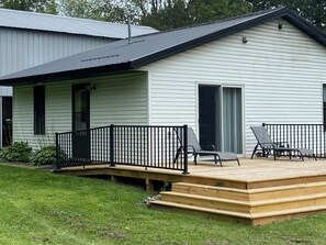 Exterior - Squatch Mountain is a 2-bedroom Cabin for all your "UPNORTH" Fun!  Dog Friendly  (Mountain)