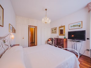 3 chambres, fer et planche à repasser, Wi-Fi