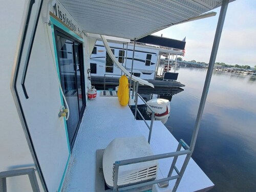 Premium 56' Houseboat w/Hot Tub, 4 Beds, Water Slide, and WiFi off Mississippi