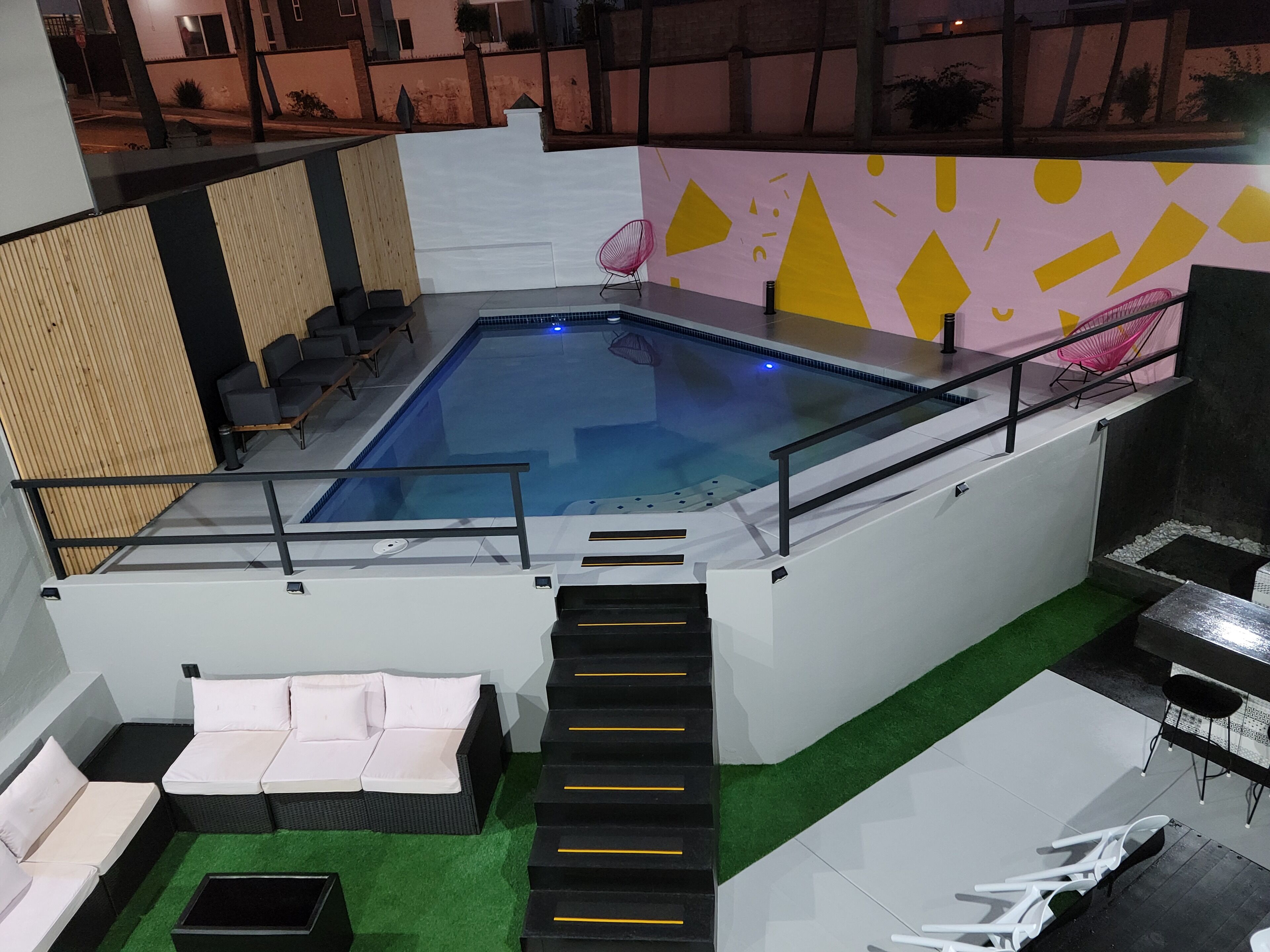 Outdoor pool, a heated pool