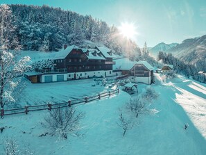 Esterni