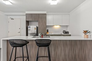 Apartment, 3 Bedrooms, Terrace, Ground Floor | Private kitchen