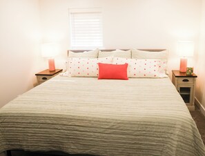 3 quartos, ferros/tábuas de passar roupa, Wi-Fi, roupa de cama