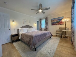 3 bedrooms, desk, iron/ironing board, travel cot