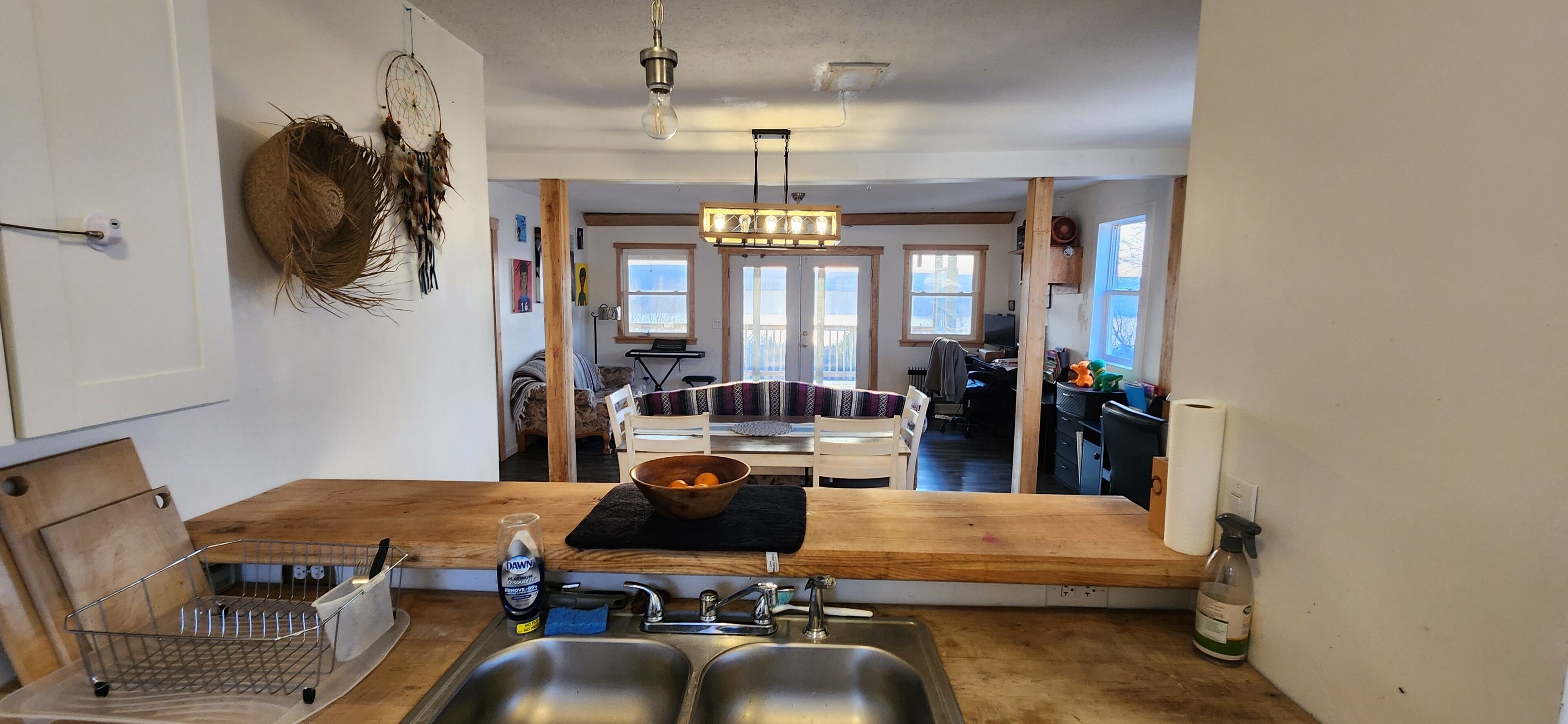 2-bedroom apartment on Seneca Wine Trail with AC, WiFi. Enjoy your stay