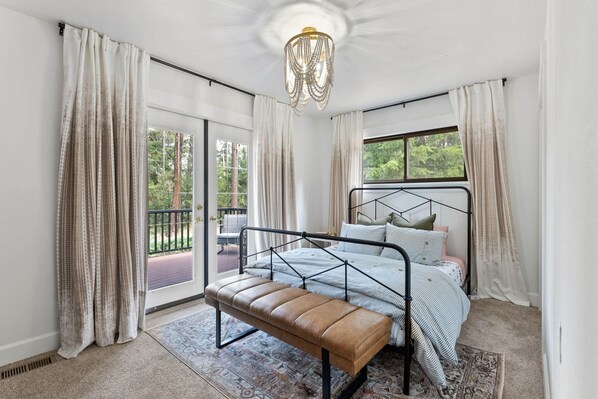 4 bedrooms, free WiFi, bed sheets