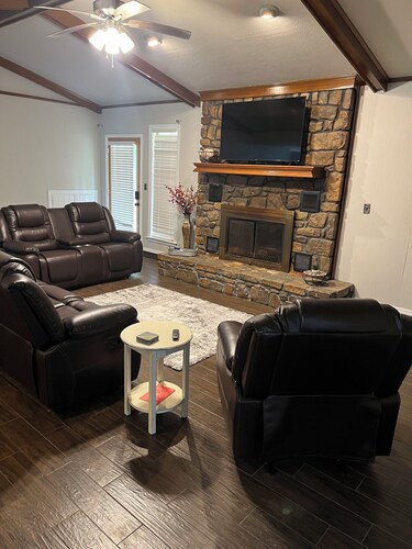 Farm living, spacious and private location