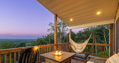 The Vue - Mountain top hot tub overlooking the Shenandoah River