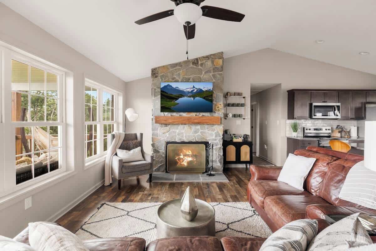 Smart TV, fireplace, offices