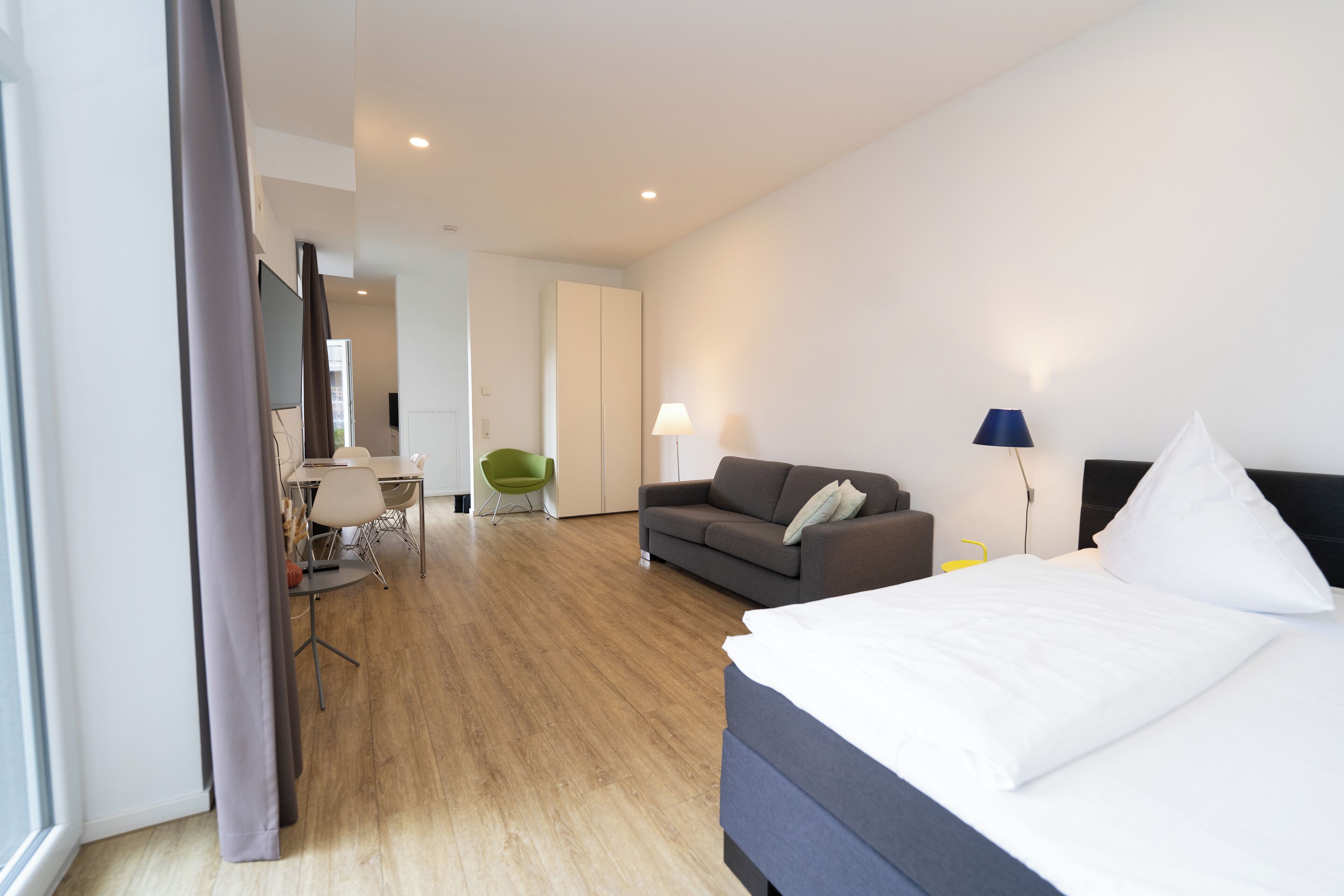 Family Room | Iron/ironing board, free WiFi, bed sheets