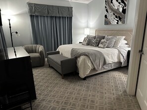 3 habitaciones, tabla de planchar con plancha, wifi y ropa de cama