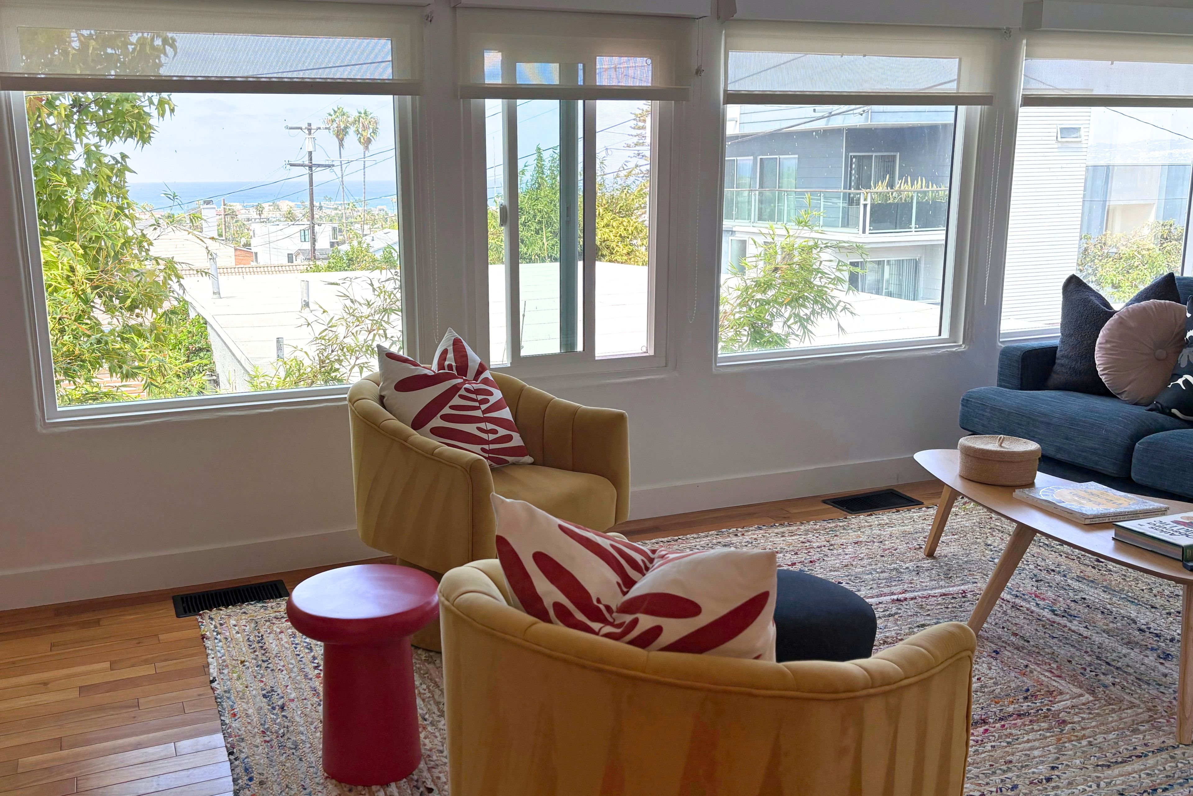 Sit down ocean views. Watch the waves break on the OB pier.