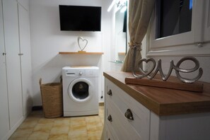 Interior - Glyfada Beach Escape, one of the closest to the beach & High Speed Internet (Corfu)