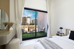 1 soverom, skrivebord, strykejern/-brett og wi-fi (inkludert)