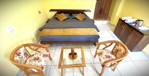 Luksus-værelse - 1 dobbeltseng - terrasse - udsigt til flod | Egyptiske bomuldslagner, premium-sengetøj