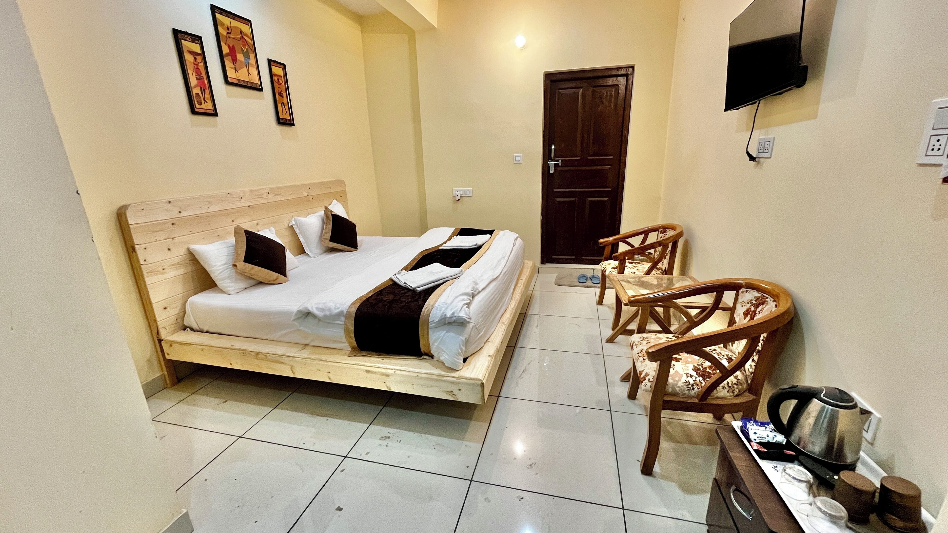 Camera Premium, 1 camera da letto, balcone, vista fiume | Biancheria in cotone egiziano, biancheria da letto di alta qualità