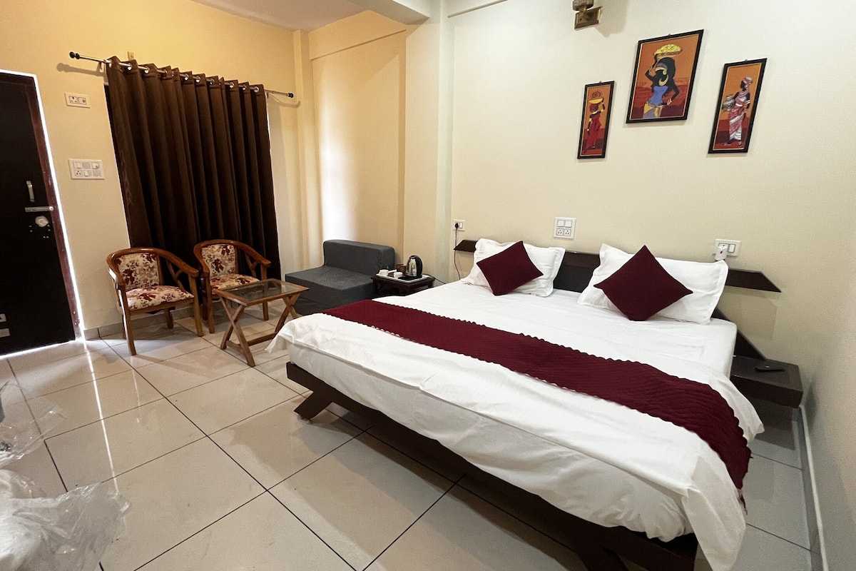 Chambre Luxe, 1 très grand lit, terrasse, vue fleuve | Draps en coton égyptien, literie de qualité supérieure