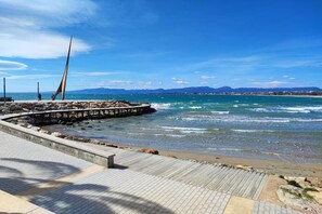 Beach nearby - Chic Stay by the Beach (Tarragona)