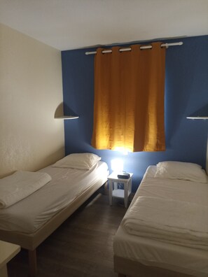2 Schlafzimmer, Bügeleisen/Bügelbrett, Reisekinderbett