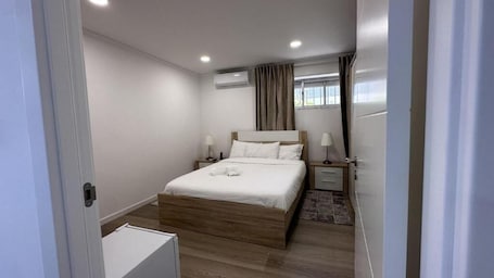 9 bedrooms, in-room safe, individually furnished, laptop workspace