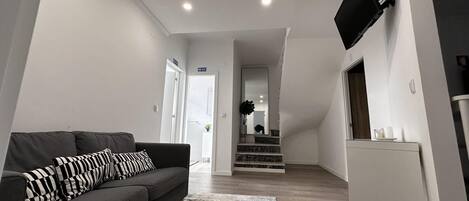 Fireplace, heated floors