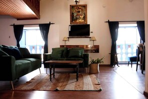 Älytelevisio, tietokoneen näyttö, tulostin