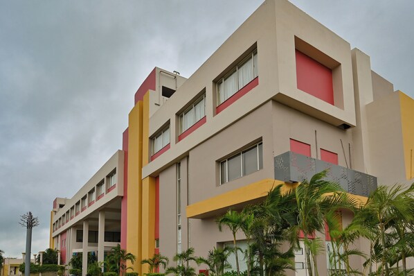 Fachada de la propiedad