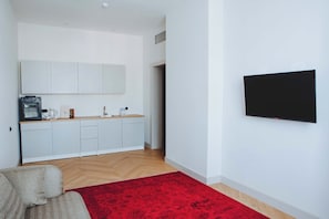 Luxury-Studiosuite, Stadtblick | Eigene Küche | Mini-Kühlschrank, Mikrowelle, Kochgeschirr/Geschirr/Besteck