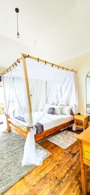 Desk, laptop workspace, blackout curtains, iron/ironing board - Bwindi Neckview Lodge (Bwindi)