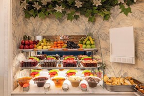 Daily buffet breakfast for a fee - The Now Hotel (Istanbul)