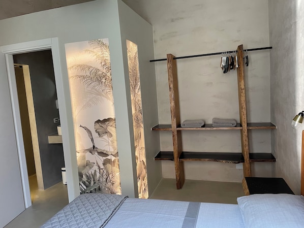 2 chambres, fer et planche à repasser, Wi-Fi, draps fournis