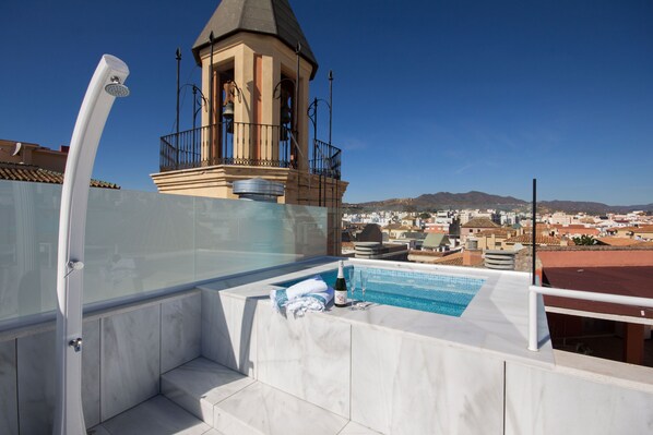 Luxe appartement, uitzicht op stad | Privézwembad