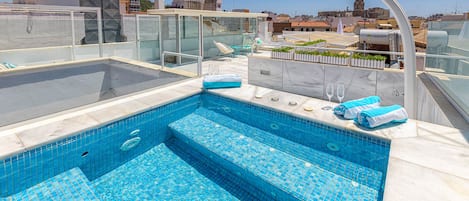Luxury Apartment, City View | Private pool